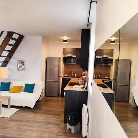 Duplex - Proche Gare & Centre Apartment Compiegne Exterior photo